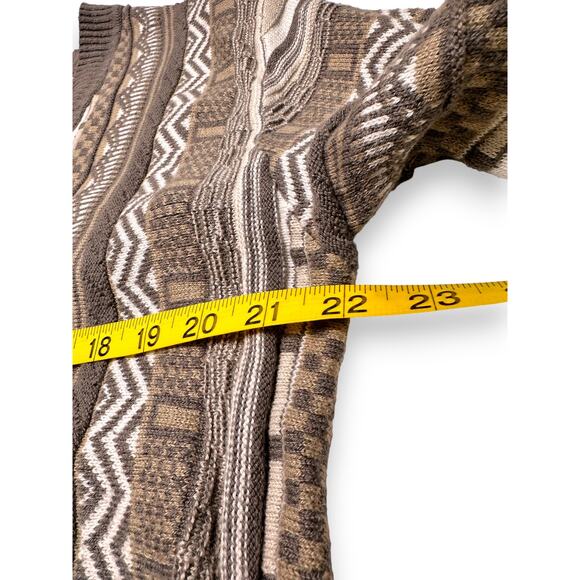 Hollister Oversized Geometric Striped Gray Knit Cardigan Size Medium - Picture 2 of 12